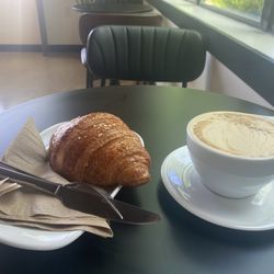 33 Peaks - Chai tea and everything bagel seasoning croissant