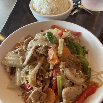 Maprow Thai - Pad woon sen - Thai Near Me - Crofton, Maryland