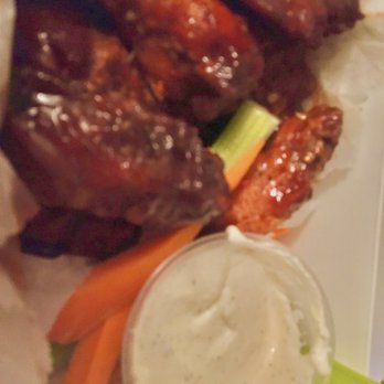 Paradise Park - BBQ Wings/April 2020 - Pizza Near Me - Chicago, Illinois