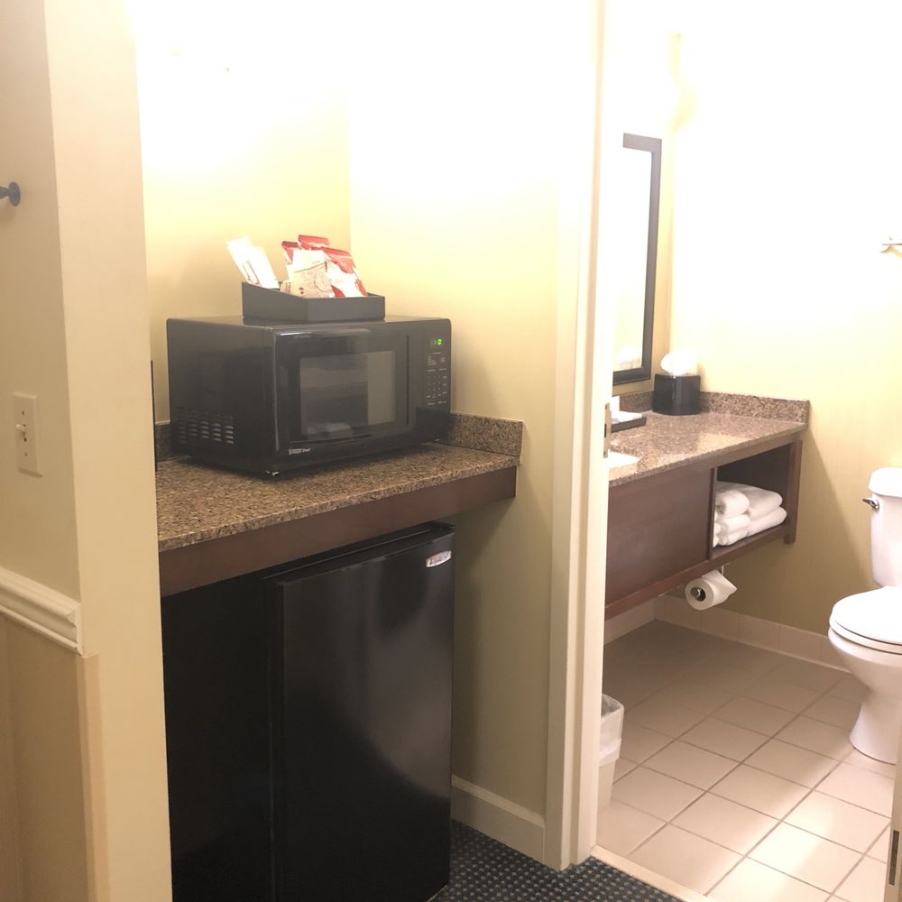 Pine Barn Inn - Hotels Near Me - Danville, Pennsylvania Pine Barn Inn - Hotels Near Me - Danville, Pennsylvania