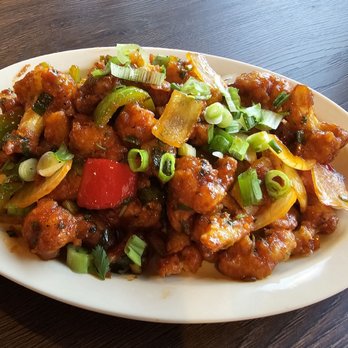 Everest Chilli Pepper - Cauliflower Manchurian (vegan). Tasty. I would get this again. - Himalayan/Nepalese Near Me - Roseville, California