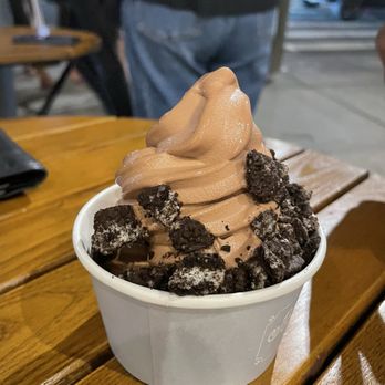 Birdie’s - Chocolate with Oreos - Ice Cream & Frozen Yogurt Near Me - New York, New York Birdie’s - Chocolate with Oreos - Ice Cream & Frozen Yogurt Near Me - New York, New York