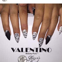 Favis Nail Salon - Nail Tech Gaby