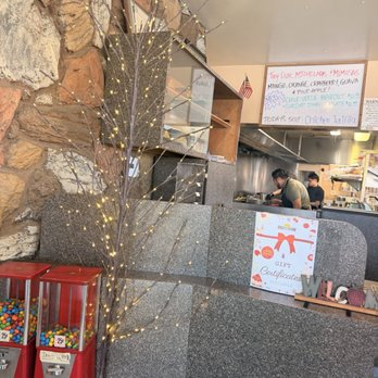 The Best Breakfast Cafe - American Near Me - Oxnard, California