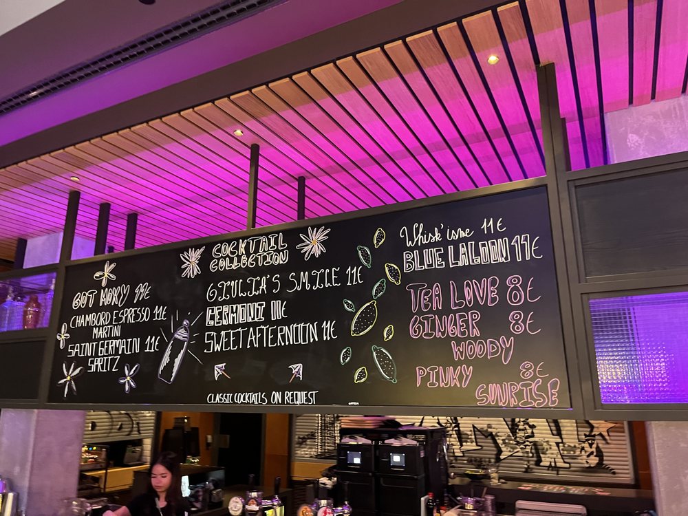 Moxy Brussels City Center