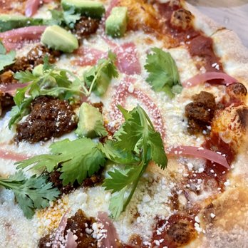 Moku Kitchen - Chorizo pizza - Cocktail Bars Near Me - Honolulu, Hawaii Moku Kitchen - Chorizo pizza - Cocktail Bars Near Me - Honolulu, Hawaii