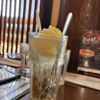 HONDA-YA Tustin - Ginger ale with yuzu sorbet - Sushi Bars Near Me - Tustin, California HONDA-YA Tustin - Ginger ale with yuzu sorbet - Sushi Bars Near Me - Tustin, California