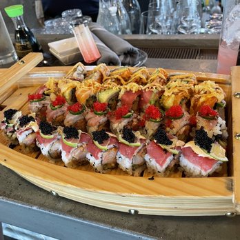 Salt Society - Sushi Bars Near Me - Scituate, Massachusetts