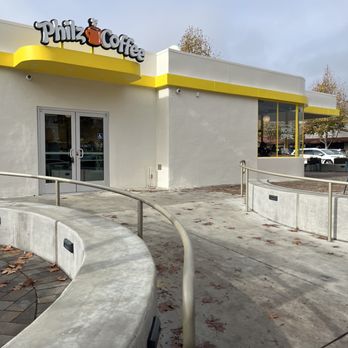 Philz Coffee - Outside - Coffee & Tea Near Me - Castro Valley, California Philz Coffee - Outside - Coffee & Tea Near Me - Castro Valley, California
