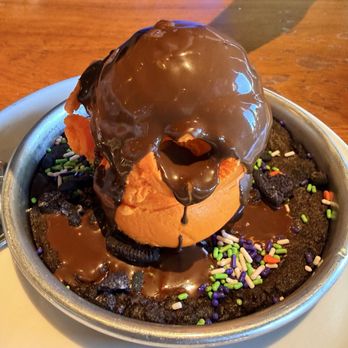 BJ's Restaurant & Brewhouse - Pumpkin Pizookie / Chocolate Drizzle! - Pizza Near Me - La Jolla, California BJ's Restaurant & Brewhouse - Pumpkin Pizookie / Chocolate Drizzle! - Pizza Near Me - La Jolla, California