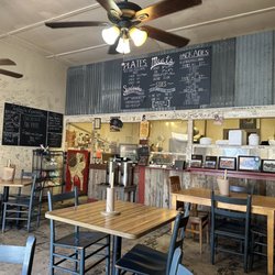 Pioneer BBQ - Restaurant interior.