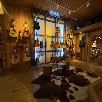 Guitar Center - Guitar Stores Near Me - San Antonio, Texas