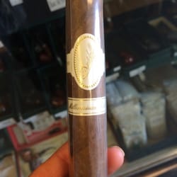 Cigary International - Picked up a cigar for the bf!