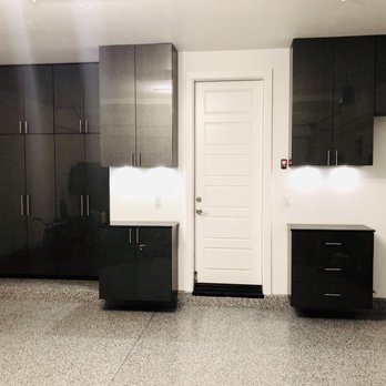 Closet Paradise4you - Glossy, metallic garage cabinets. - Door Sales/Installation Near Me - Panorama City, California