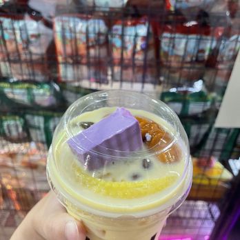 Unu Cafe - 6 topping corn milk - Bubble Tea Near Me - Westminster, California