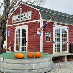 Hunts Honey Fields - Sweet farm stand