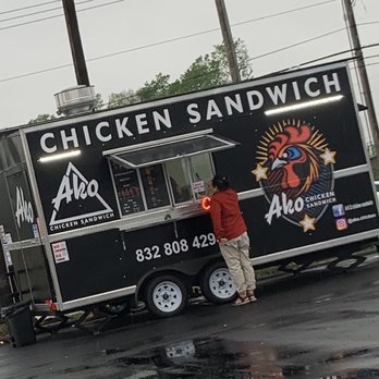 Ako’s - Chicken sandwich on a rainy corona day - Food Trucks Near Me - Alvin, Texas