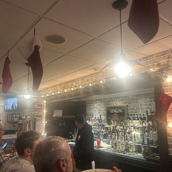 The Mountain House - Bar - Pizza Near Me - Sparkill, New York