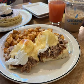 Beachwood Cafe Hollywood - Benedict and breakfast potatoes - New American Near Me - Los Angeles, California Beachwood Cafe Hollywood - Benedict and breakfast potatoes - New American Near Me - Los Angeles, California