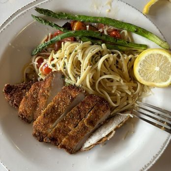Tula's Kitchen - Chicken scallopini - New American Near Me - Albuquerque, New Mexico