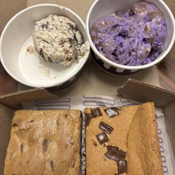 Insomnia Cookies