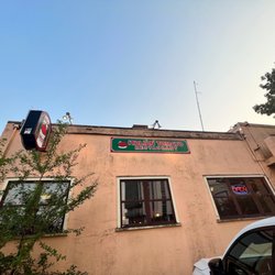Italian Tomato Restaurant - Outside