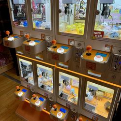 Tokyo Japanese Lifestyle - Claw games in the store