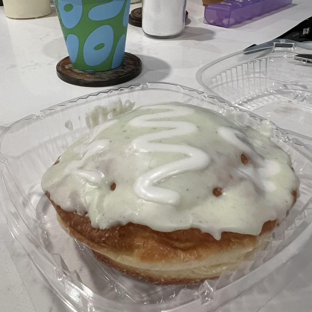 Slow Bloom Coffee - Yummy fig filled doughnut - Coffee & Tea Near Me - Redlands, California Slow Bloom Coffee - Yummy fig filled doughnut - Coffee & Tea Near Me - Redlands, California