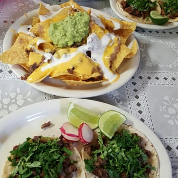El Asadero - Carne asada Nachos. I wish they had some Carne asada fries like down south Cali. Tacos! - Mexican Near Me - Pasco, Washington