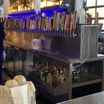 Henry's Tavern - Taps - New American Near Me - Denver, Colorado