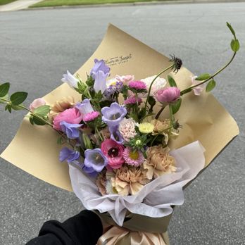 Bloom In Sunset Flower Studio - Florists Near Me Bloom In Sunset Flower Studio - Florists Near Me