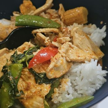 Kume - Red thai curry with chicken, so flavorful and not too watery. - Japanese Near Me - South Portland, Maine Kume - Red thai curry with chicken, so flavorful and not too watery. - Japanese Near Me - South Portland, Maine