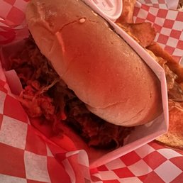 Pulled pork sandwich with homemade bbq chips!