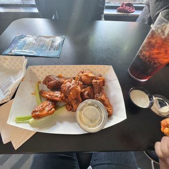 Tracks Lounge - Traditional Buffalo wing - Double Dipped Charred - Cocktail Bars Near Me - Omaha, Nebraska Tracks Lounge - Traditional Buffalo wing - Double Dipped Charred - Cocktail Bars Near Me - Omaha, Nebraska