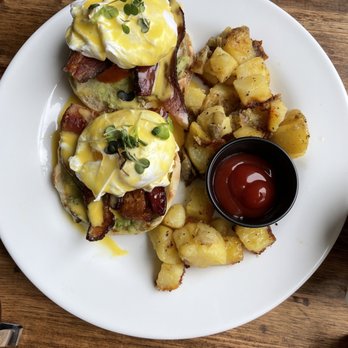 Le Sel Bistro - Pork Belly Benedict - Breakfast & Brunch Near Me - Tacoma, Washington Le Sel Bistro - Pork Belly Benedict - Breakfast & Brunch Near Me - Tacoma, Washington