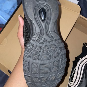 Finish Line - Shoe Stores Near Me - Valley Stream, New York