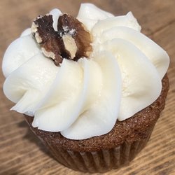 The Sweet Shoppe - Carrot cake cupcake