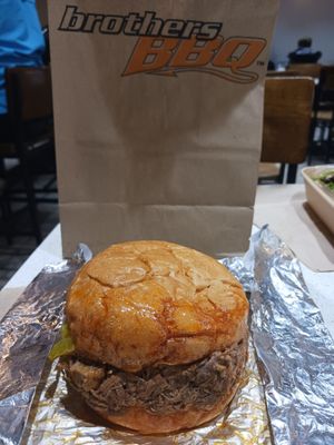 Brother's BBQ by null