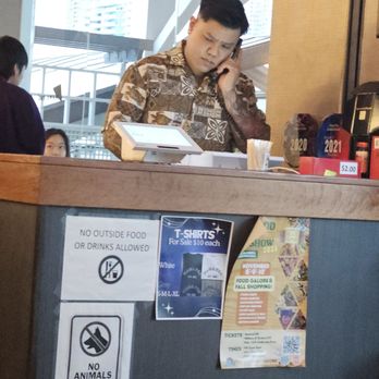 Mama Pho - 11-5-24. Friendly Manager - Vietnamese Near Me - Honolulu, Hawaii