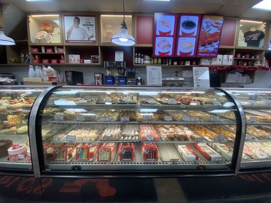 Carlo's Bakery by null