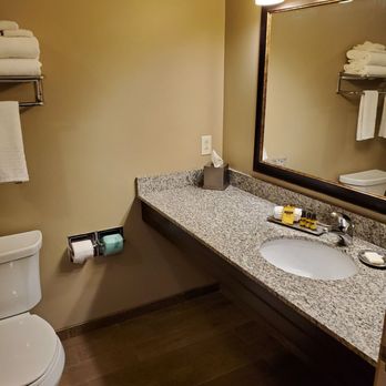 Best Western Plus Intercourse Village Inn & Suites - Hotels Near Me - Intercourse, Pennsylvania
