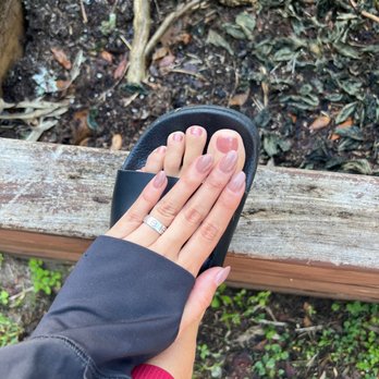 Happy Nails,  Waxing & Eyelashes  - Waxing Near Me - Orlando, Florida