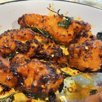 Young's Restaurant - Crispy Garlic Chicken - Chinese Near Me - Seattle, Washington Young's Restaurant - Crispy Garlic Chicken - Chinese Near Me - Seattle, Washington