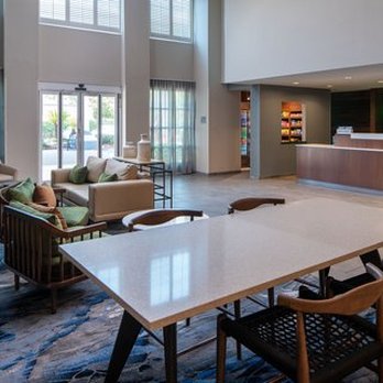 Fairfield by Marriott Inn & Suites Destin - Hotels Near Me - Destin, Florida
