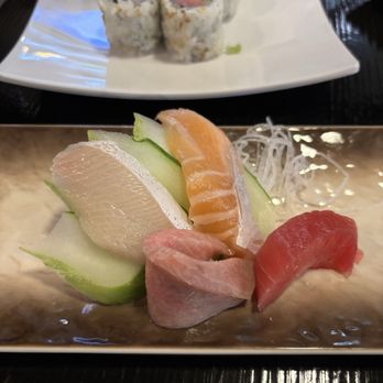 Lawrence Fish Market Chinatown - Sashimi - Bubble Tea Near Me - Chicago, Illinois Lawrence Fish Market Chinatown - Sashimi - Bubble Tea Near Me - Chicago, Illinois
