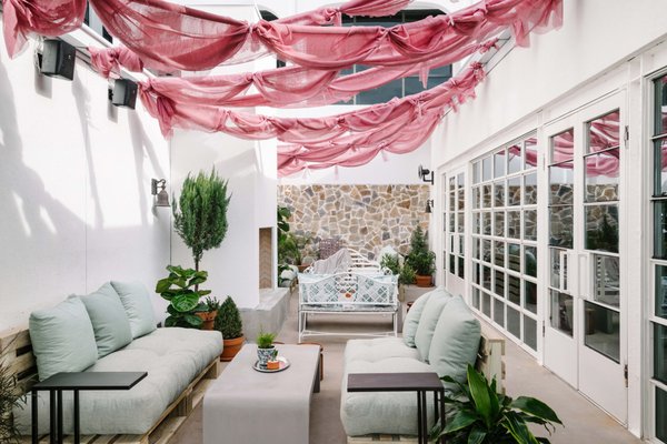 The LINE Austin by null