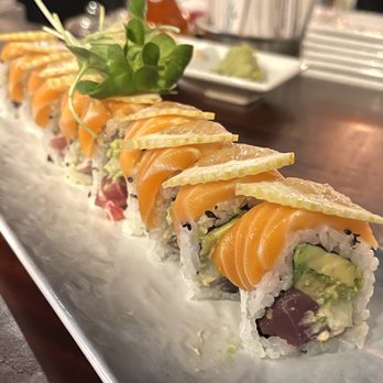 The Dolphin - Exceptional Sunset Roll ! - Seafood Markets Near Me - Hanalei, Hawaii