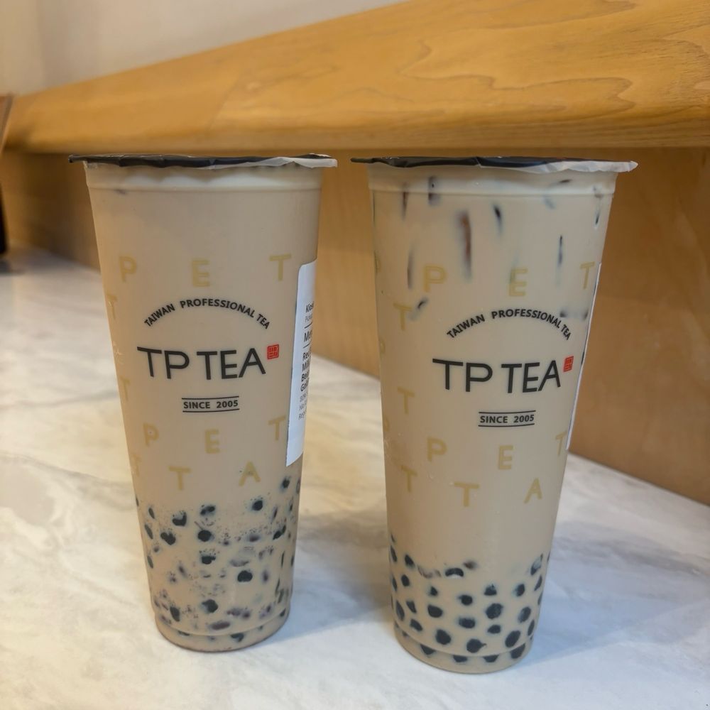 Bubble Boba Milk Tea 珍珠奶茶 | HOT 熱飲 (16oz) Bubble Boba Milk Tea 珍珠奶茶 | HOT 熱飲 (16oz)