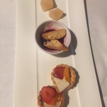 M'ama! - Complimentary trio dessert - Mediterranean Near Me - Praiano, SA