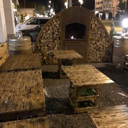 Whiskyness Bar & Lounge - Great outdoor setting